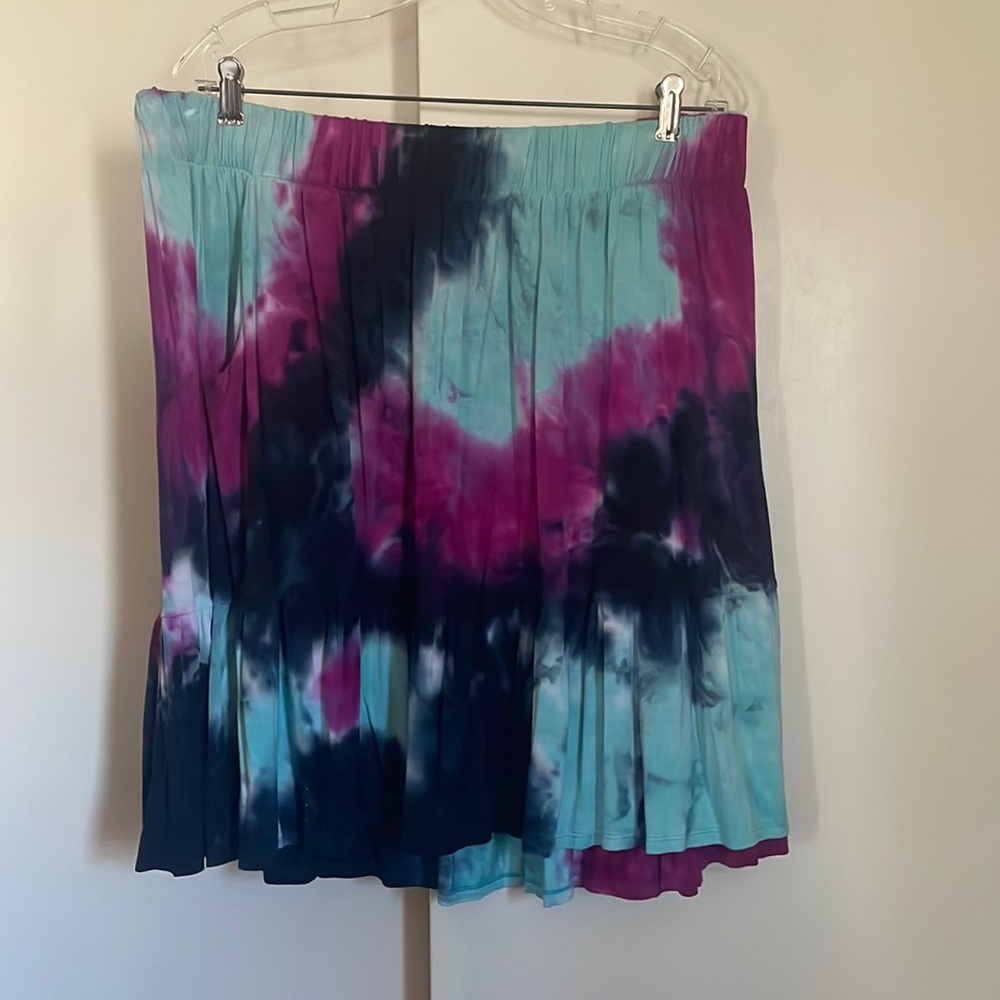 Torrid tie dye skirt with pockets, 3X